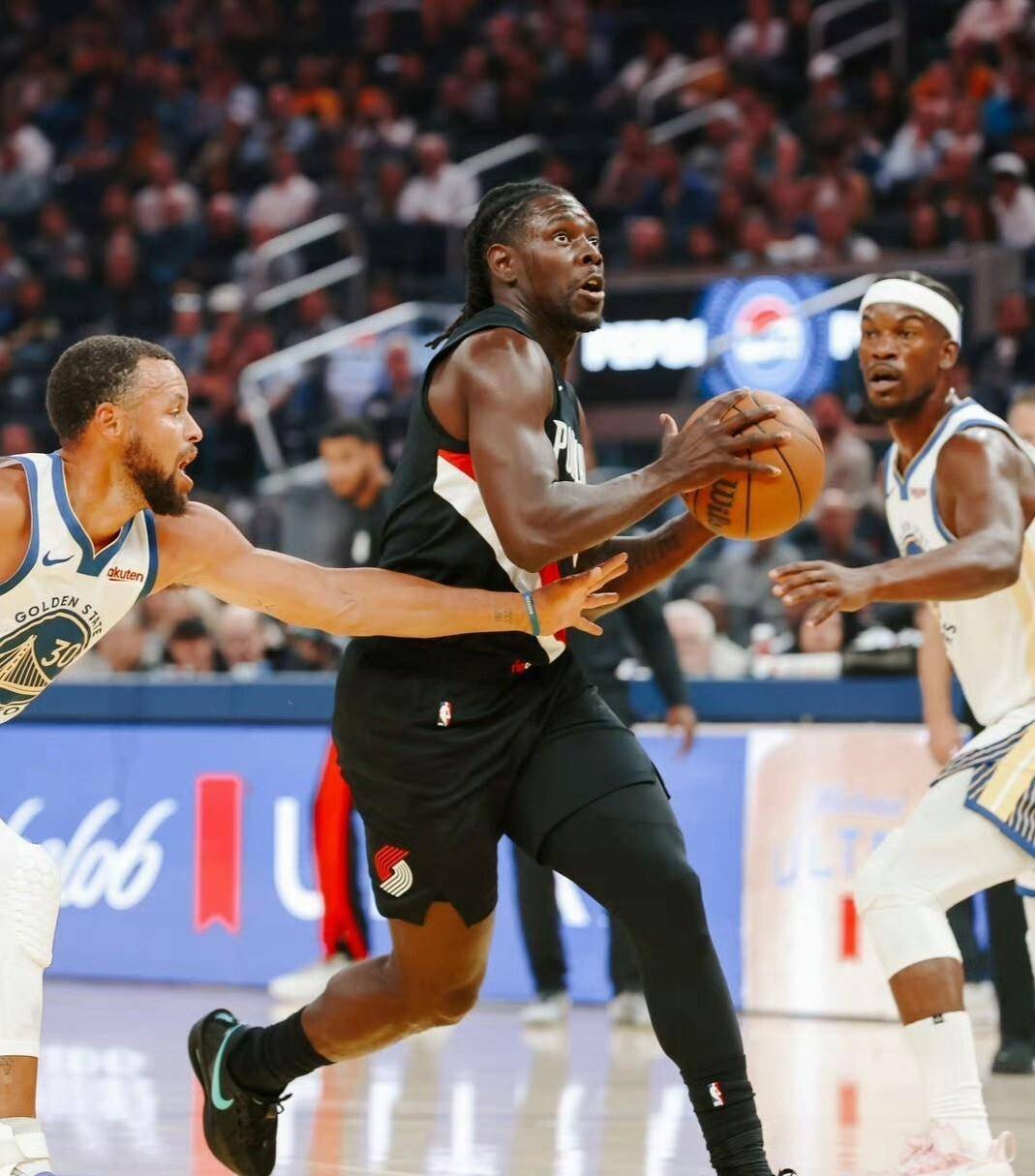 赛后波特兰开拓者备战NBA常规赛，豪取连胜细节曝光，信心回归，训练强度明显提升的简单介绍