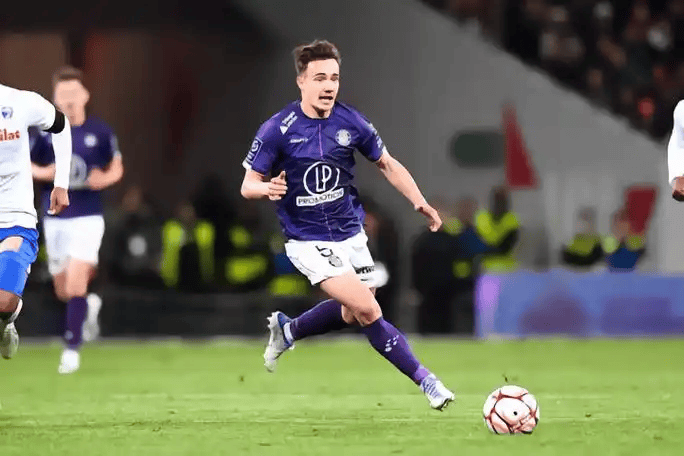 包含国际比赛日马赛备战法国杯，主帅复盘细节曝光，质疑声仍在，医务组通报恢复的词条-开云网站