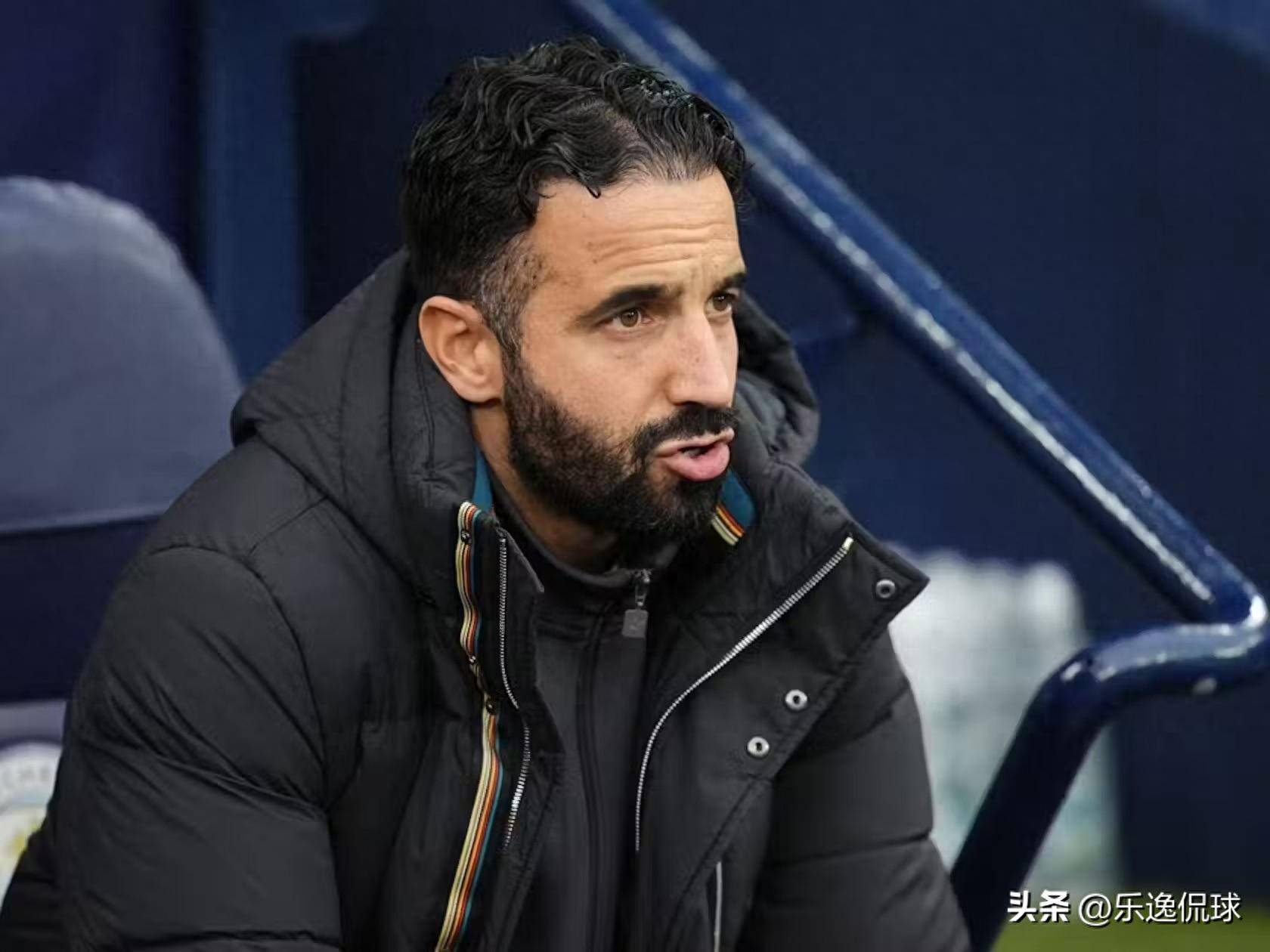 欧冠今夜再迎强敌，曼联伤情更新，主帅态度：赛场秩序良好，临场指挥获称赞的简单介绍